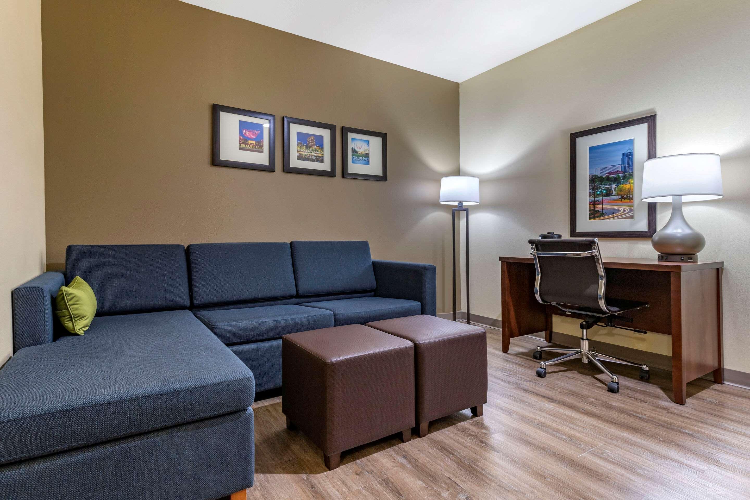 Comfort Inn & Suites High Point - Archdale 外观 照片