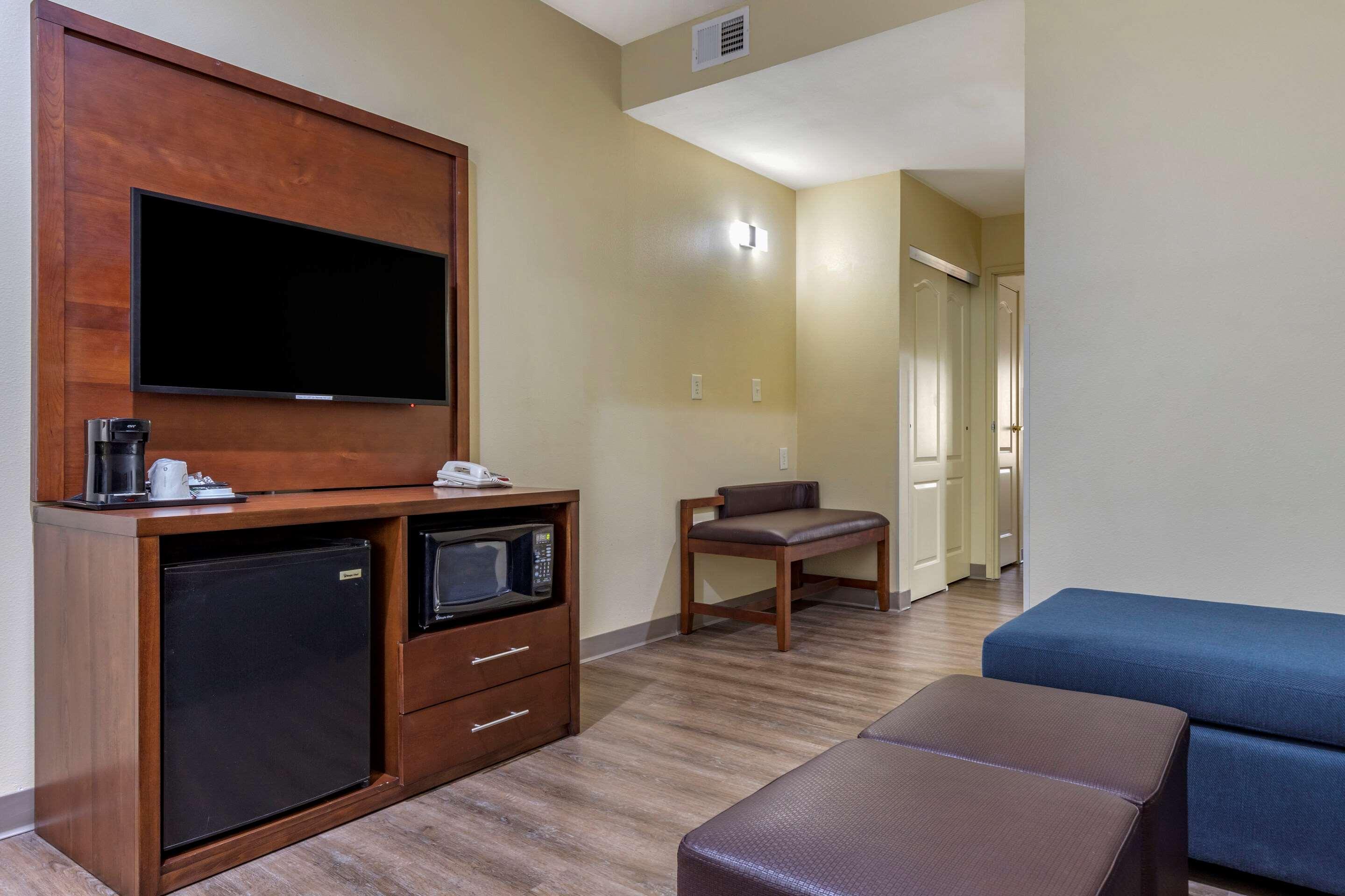 Comfort Inn & Suites High Point - Archdale 外观 照片