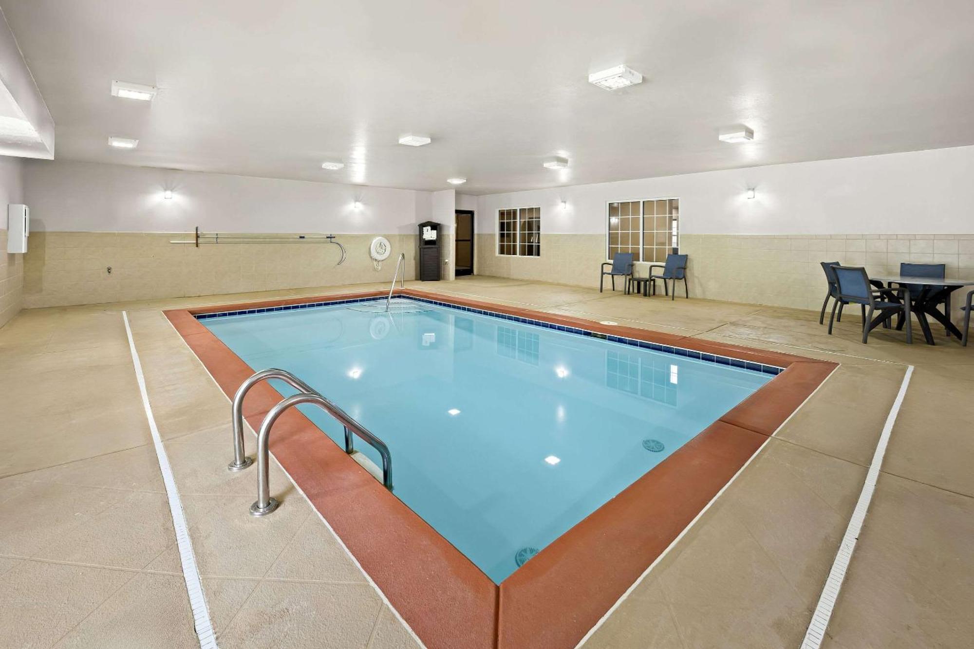 Comfort Inn & Suites High Point - Archdale 外观 照片