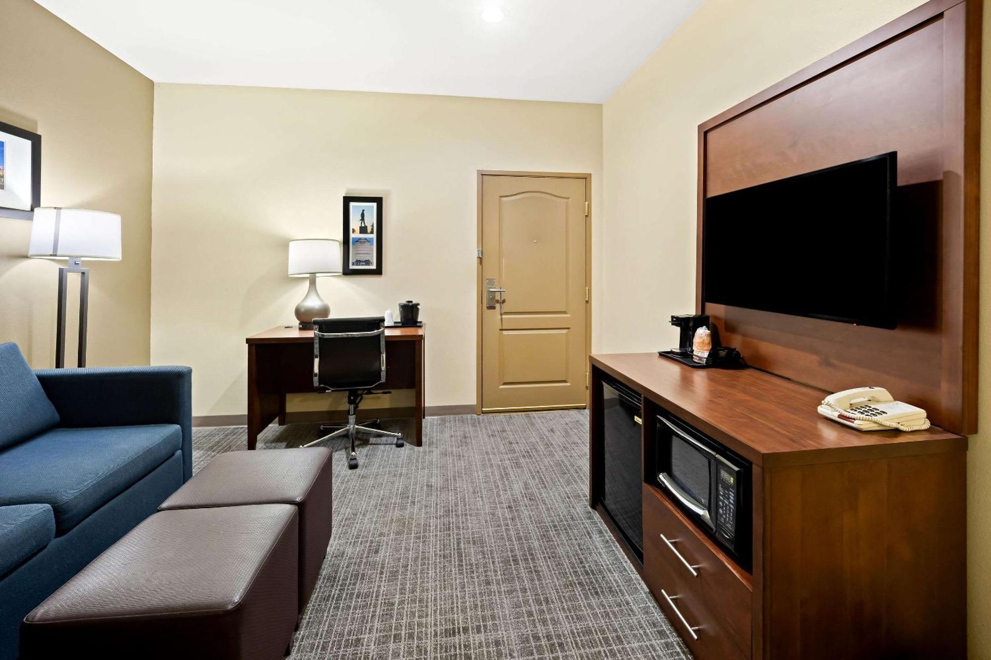 Comfort Inn & Suites High Point - Archdale 外观 照片