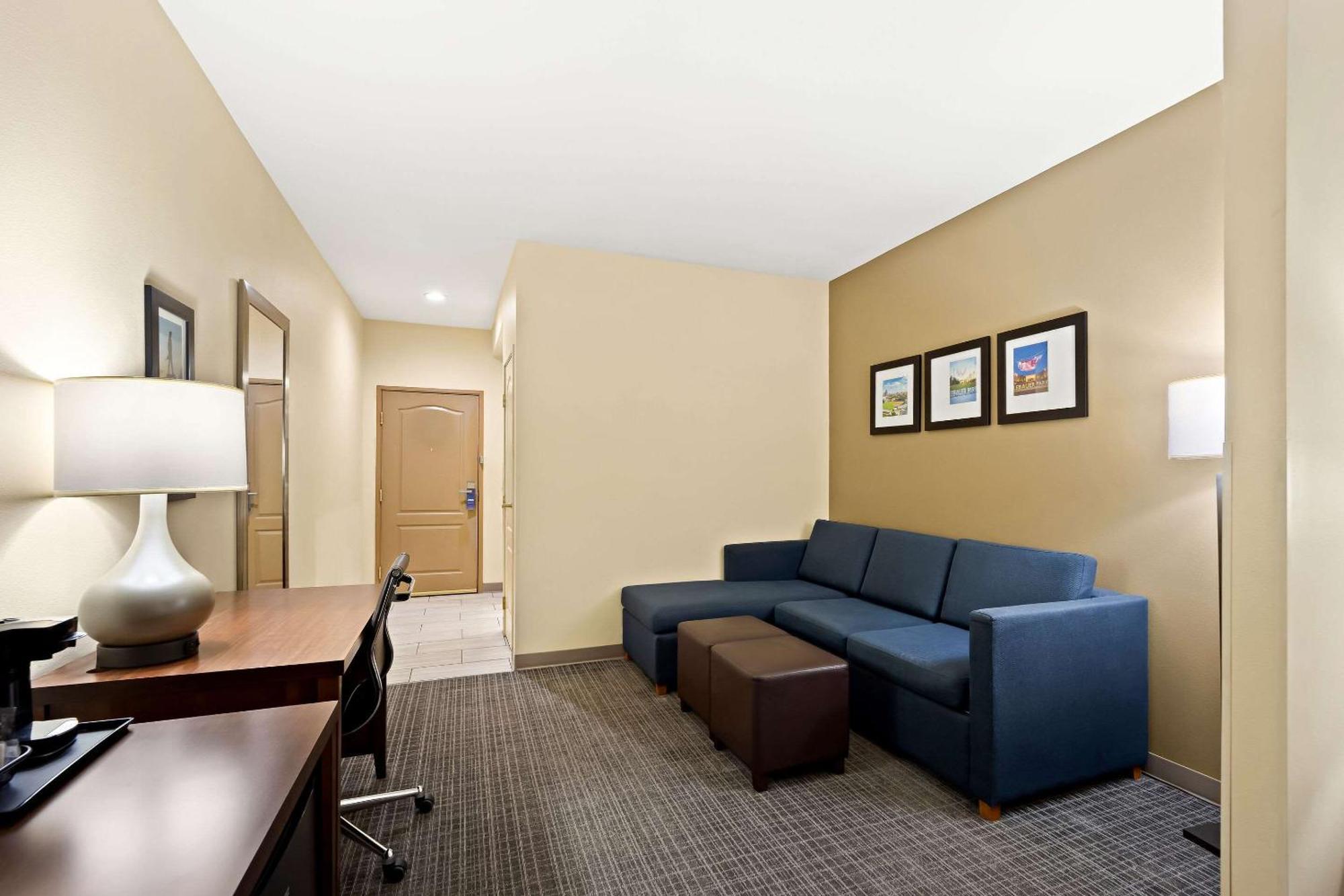 Comfort Inn & Suites High Point - Archdale 外观 照片